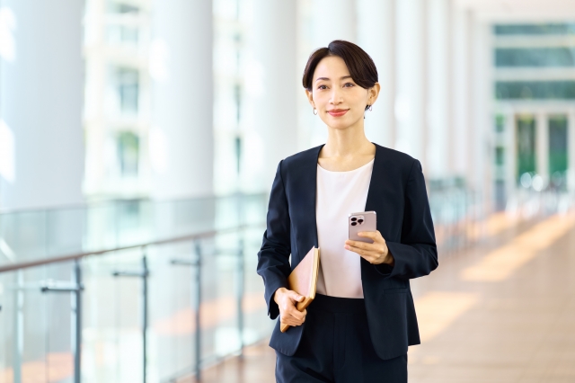 年収〇億円の女傑社長から聞いた儲かる人の特徴
